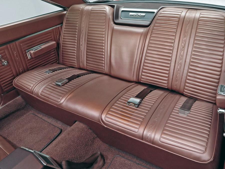  Plymouth Belvedere GTX 426 Hemi 1967 года  (фото 4 из 16)